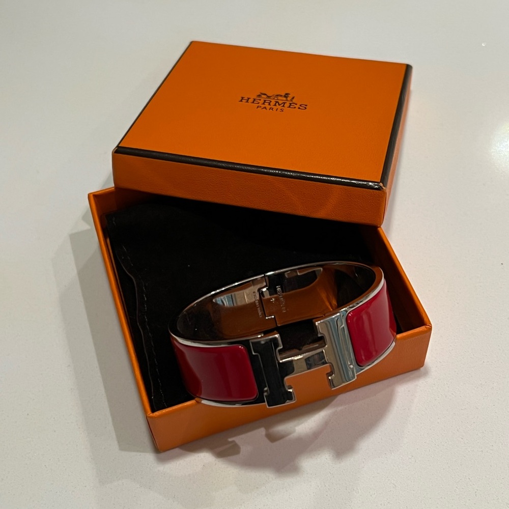 ♥️ Hermes Red and Silver Clic Clac H Bracelet